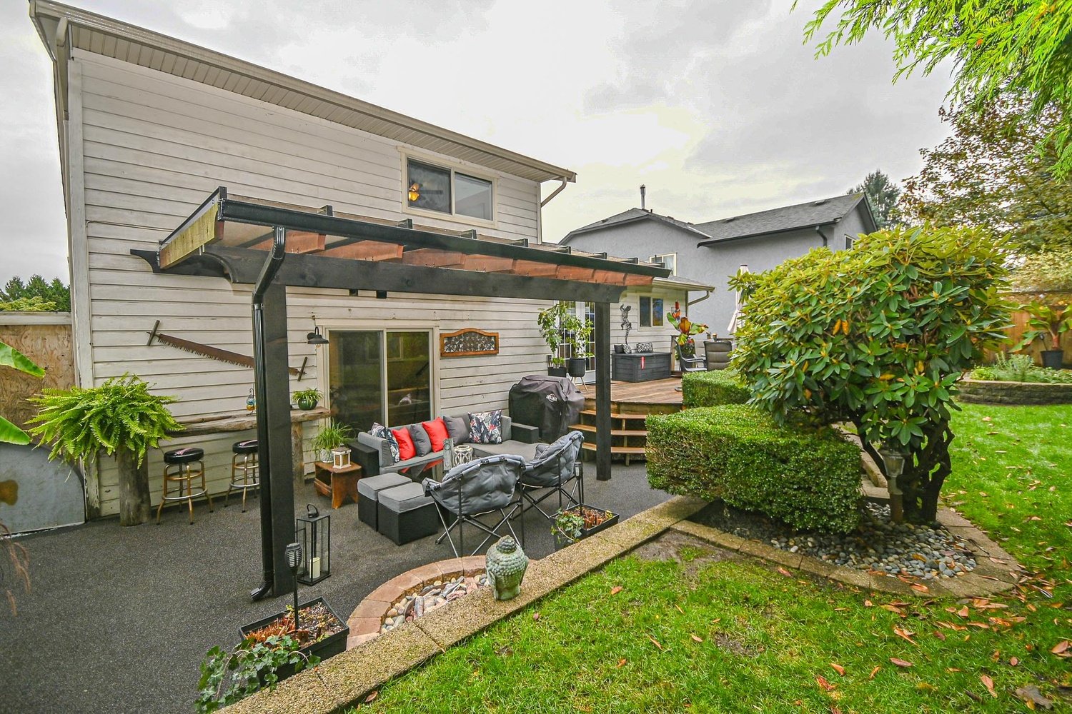 1936 leacock street fully fenced backyard