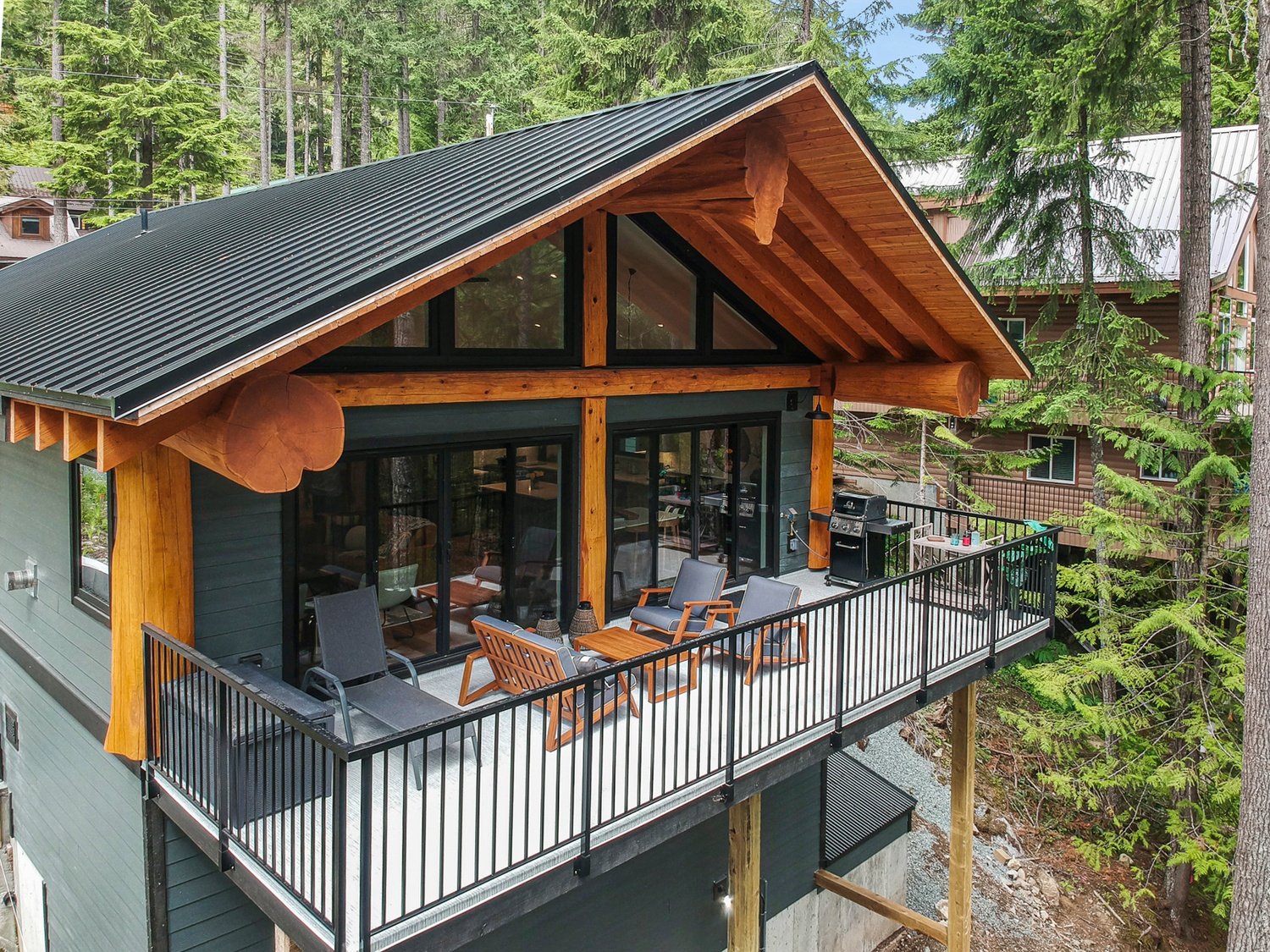 14934 Parkhill Boulevard Vaulted Deck 14934 Parkhill Boulevard Vaulted Deck