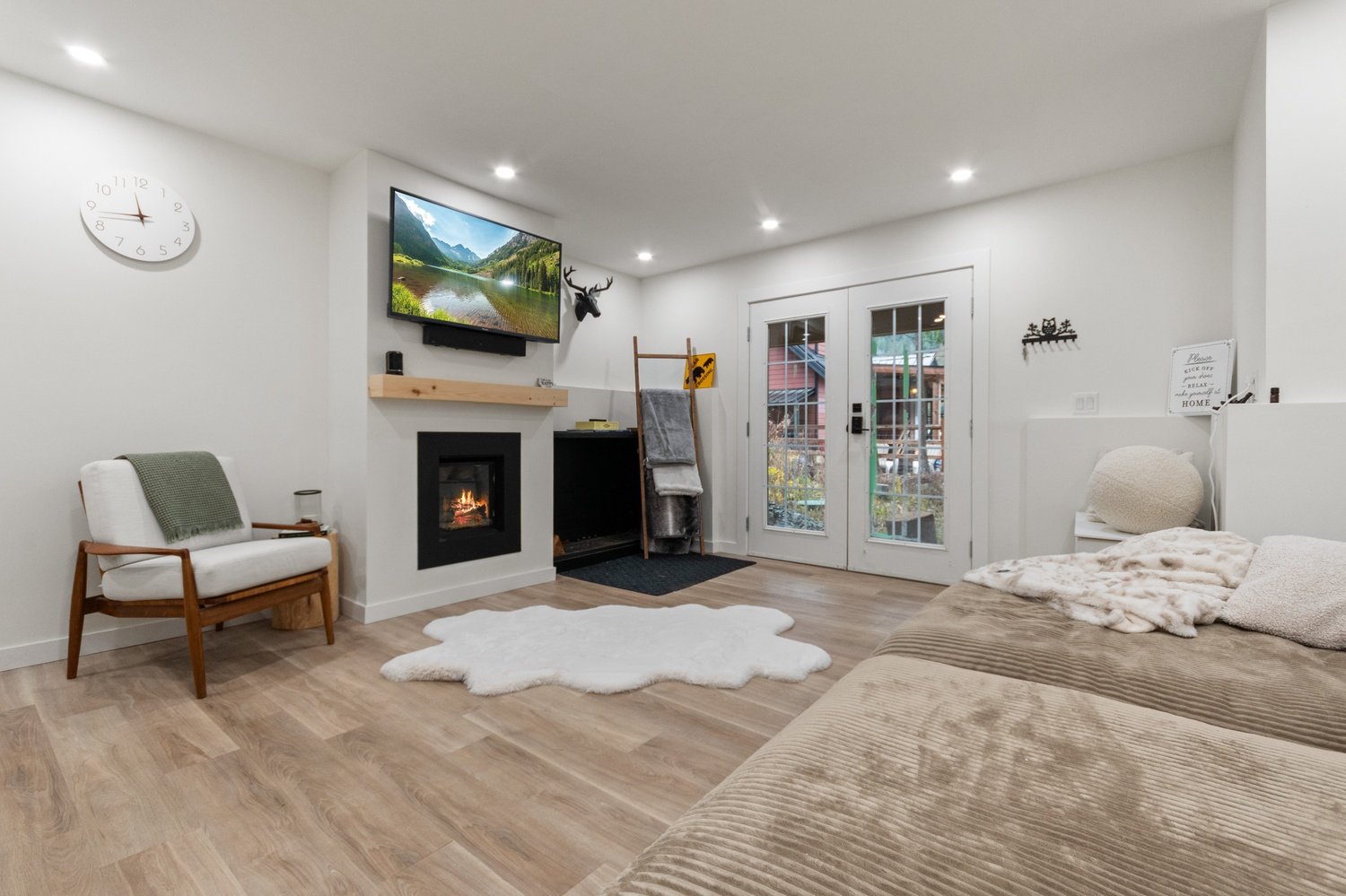 Functional Basement Suite Functional Basement Suite