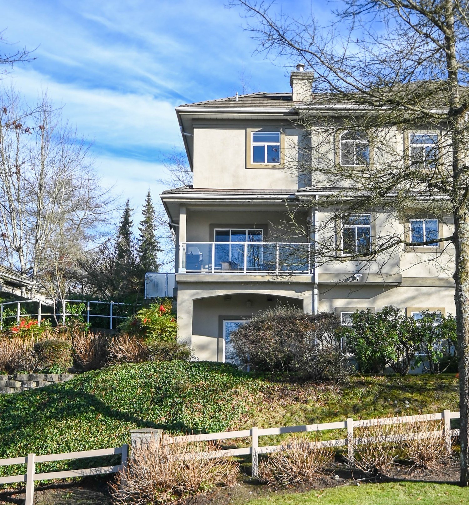 Executive Citadel Heights Living