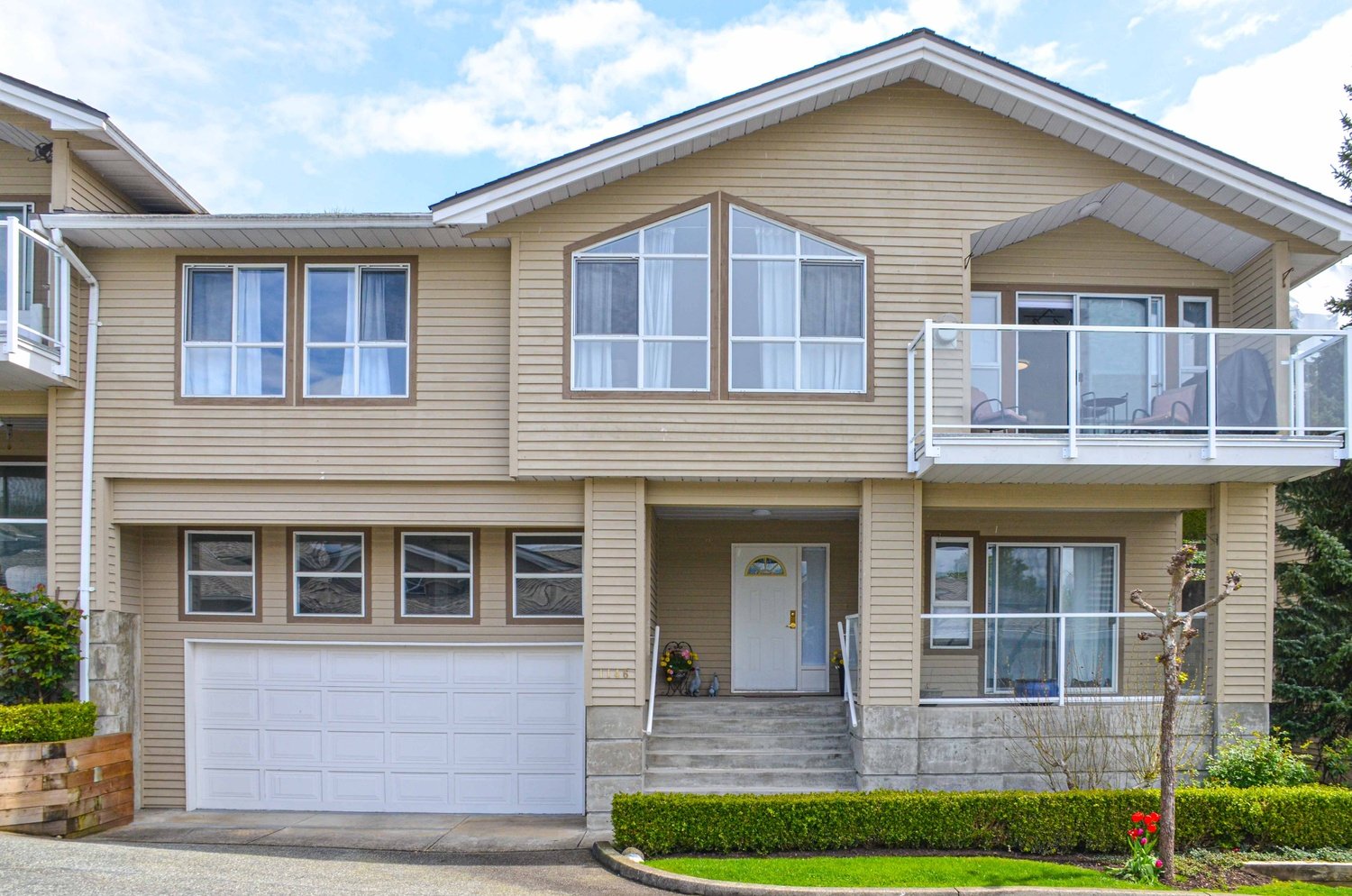 1146 O'Flaherty Gate (Sold by RodRheaRyan)